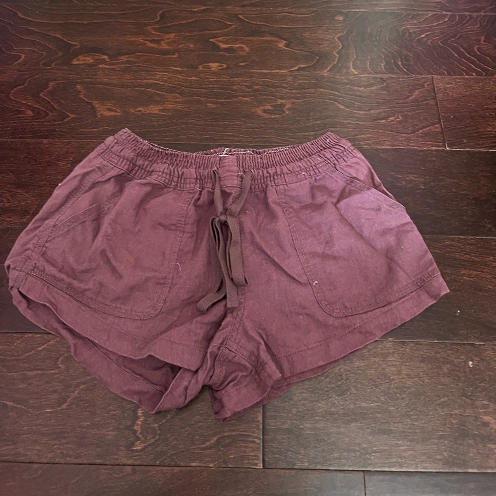 Elastic shorts